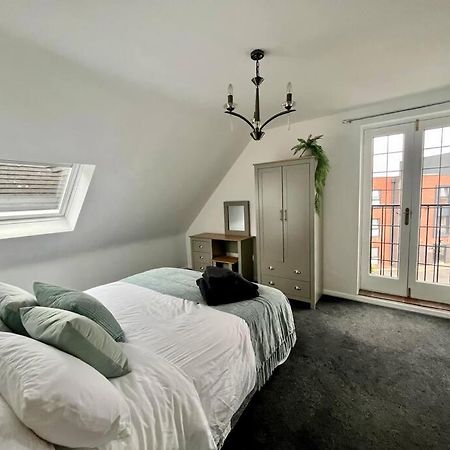 Bs - Luxury Top Floor 4 Bed Apartment With Garage In Town Centre - No Lift Stratford-upon-Avon Zewnętrze zdjęcie