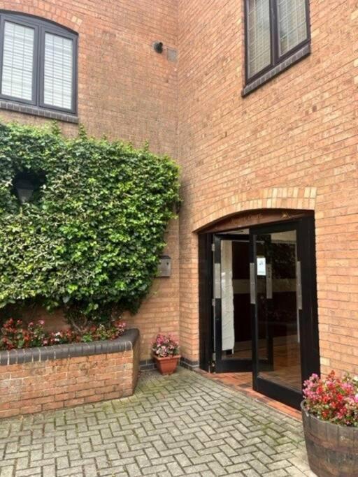 Bs - Luxury Top Floor 4 Bed Apartment With Garage In Town Centre - No Lift Stratford-upon-Avon Zewnętrze zdjęcie
