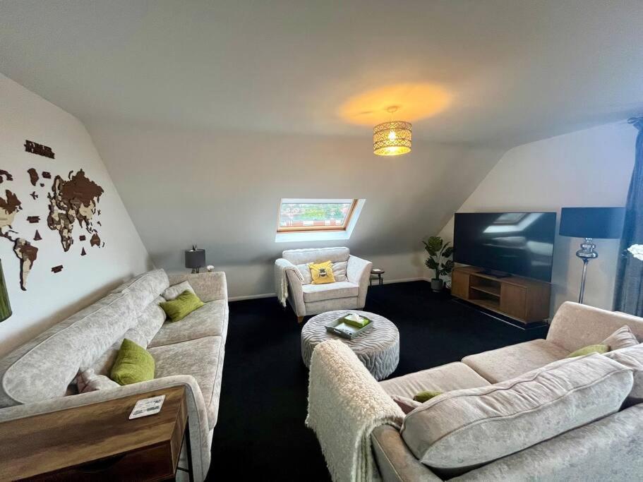 Bs - Luxury Top Floor 4 Bed Apartment With Garage In Town Centre - No Lift Stratford-upon-Avon Zewnętrze zdjęcie